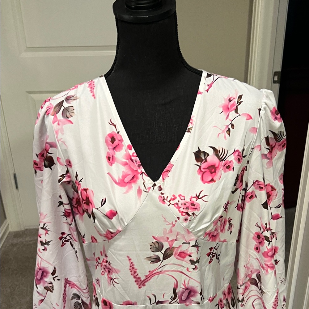 Floral Long Sleeve Maxi Dress - Picture 4 of 14